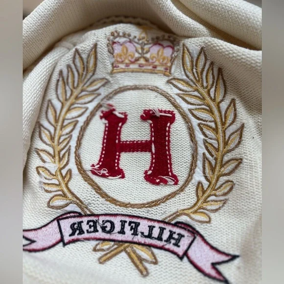TOMMY HILFIGER CREAM TURTLENECK VINTAGE EMBROIDERED CREST PREPPY SWEATER SZ S-M - Picture 13 of 14